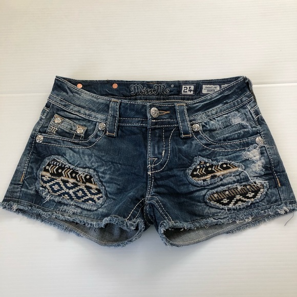 Miss Me Pants - Miss Me Southwestern Signature Shorts, 24